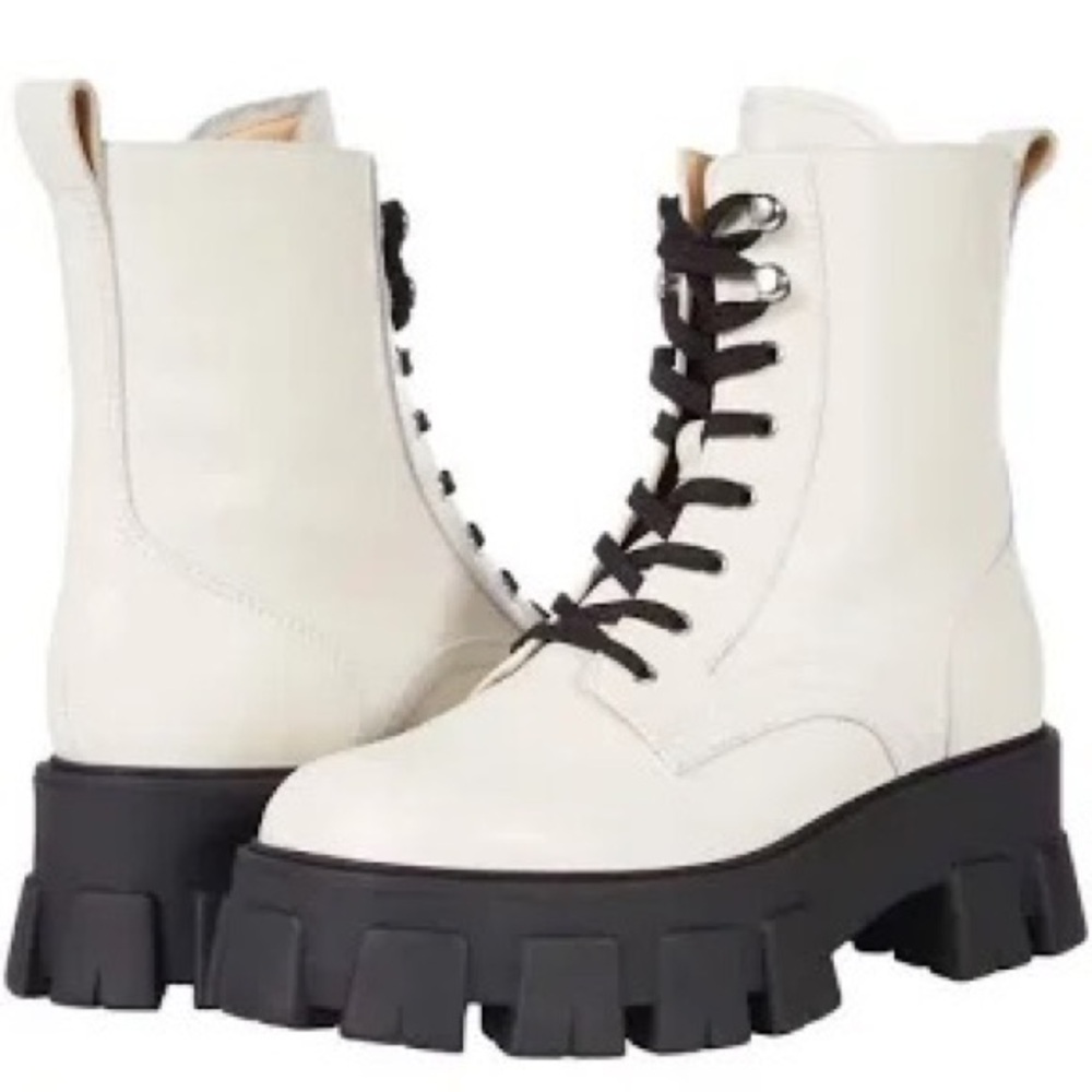 Marc Fisher Happy Ivory Leather Lace-up Chunky Combat Boots Size 9.5